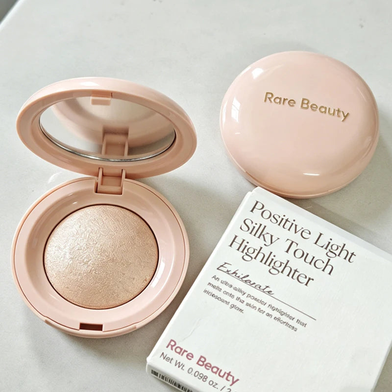 Blush Liquide Longue Tenue – Hydratant & Pigmenté, Fini Naturel