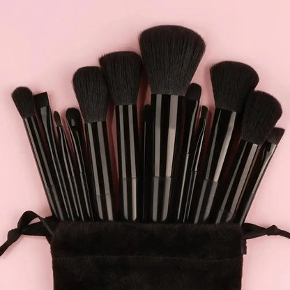 Ensemble de Pinceaux Maquillage Professionnel – Doux & Moelleux