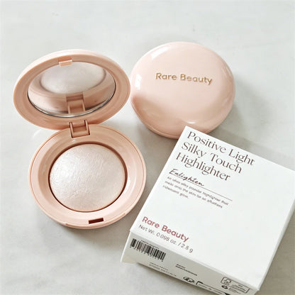 Blush Liquide Longue Tenue – Hydratant & Pigmenté, Fini Naturel