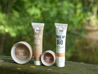Fond de Teint Fluide Certifié Bio – Fini Mat, 4 Teintes